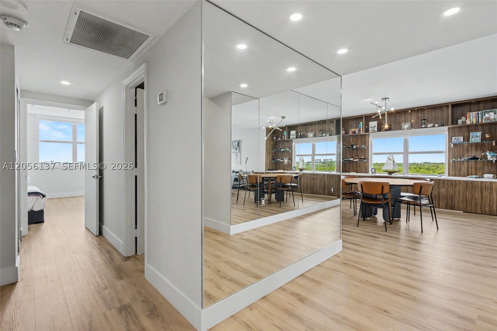 ARLEN HOUSE WEST CONDO - Residential