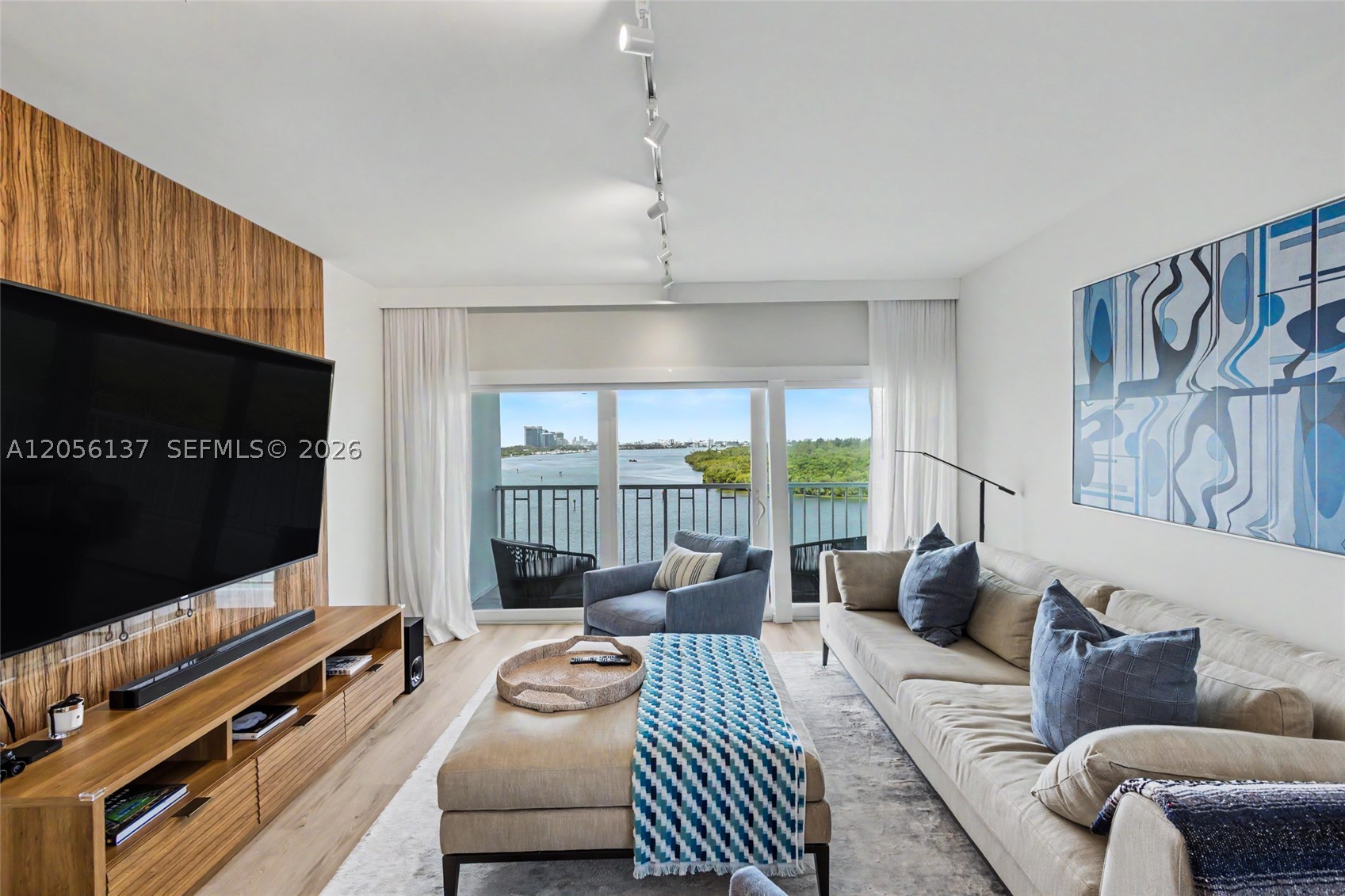 ARLEN HOUSE WEST CONDO - Residential