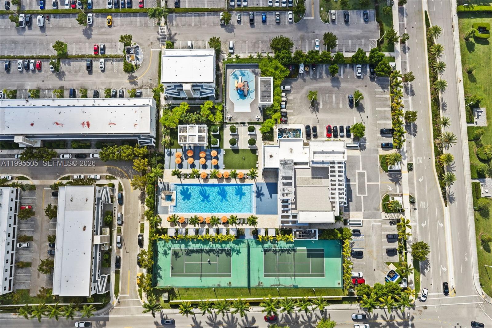 LANDMARK AT DORAL CONDO - Residential