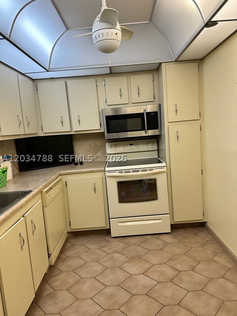 PARK PLACE CONDOMINIUM NO - Residential Lease