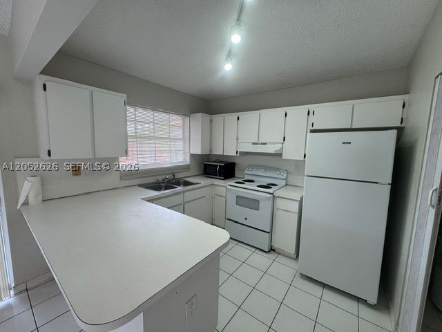 DEERWOOD ESTATES - Residential