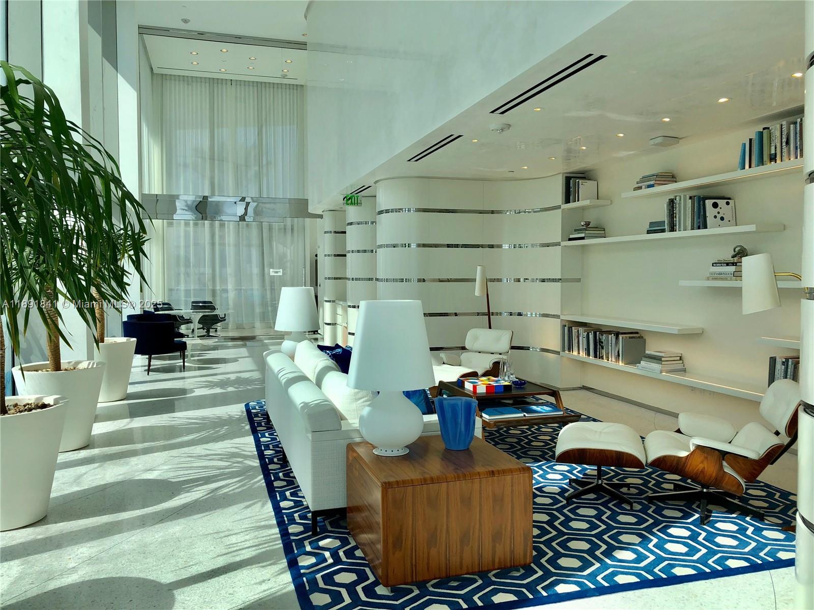 JADE SIGNATURE CONDO - Residential