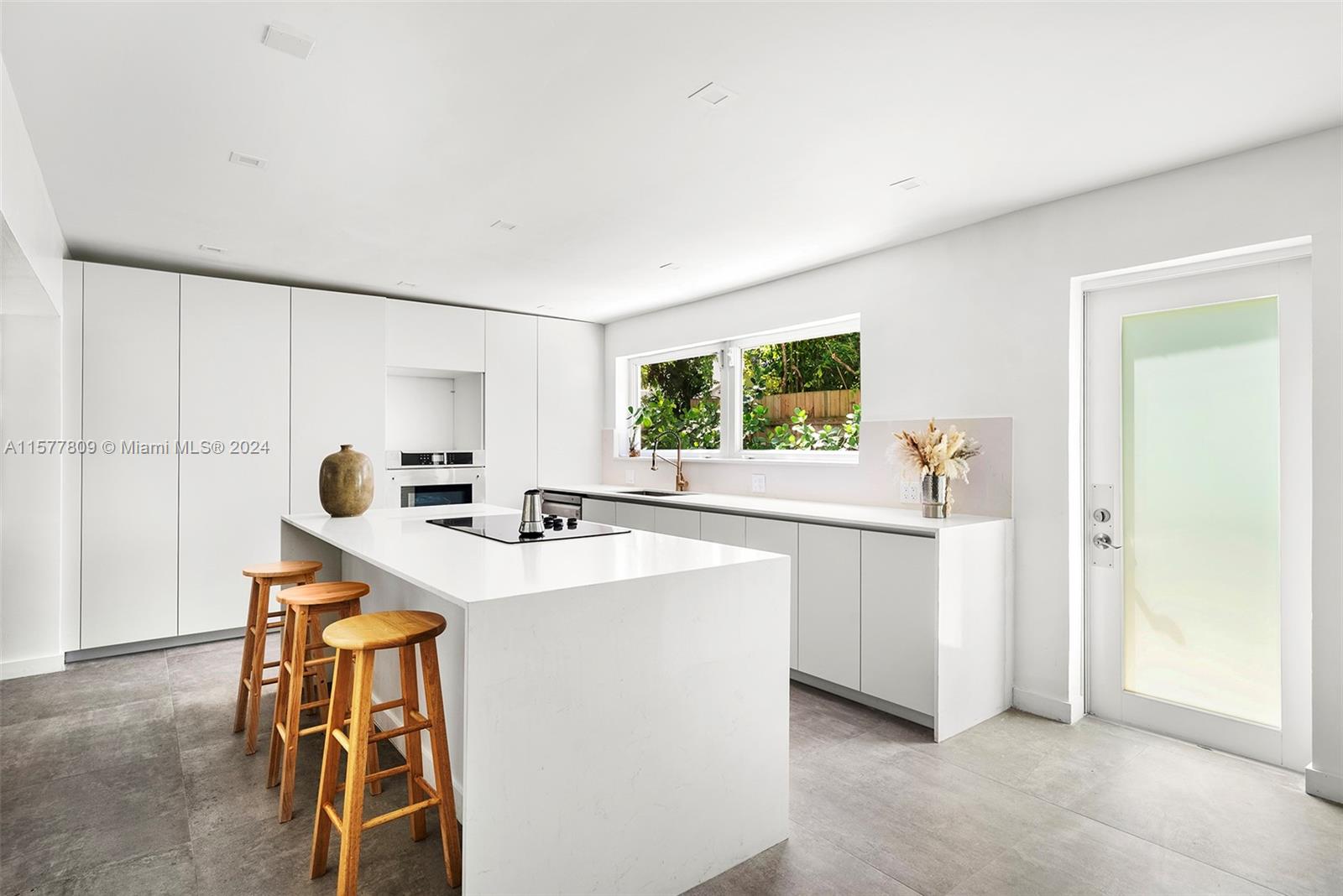 BAYSHORE UNIT NO 3 - Residential