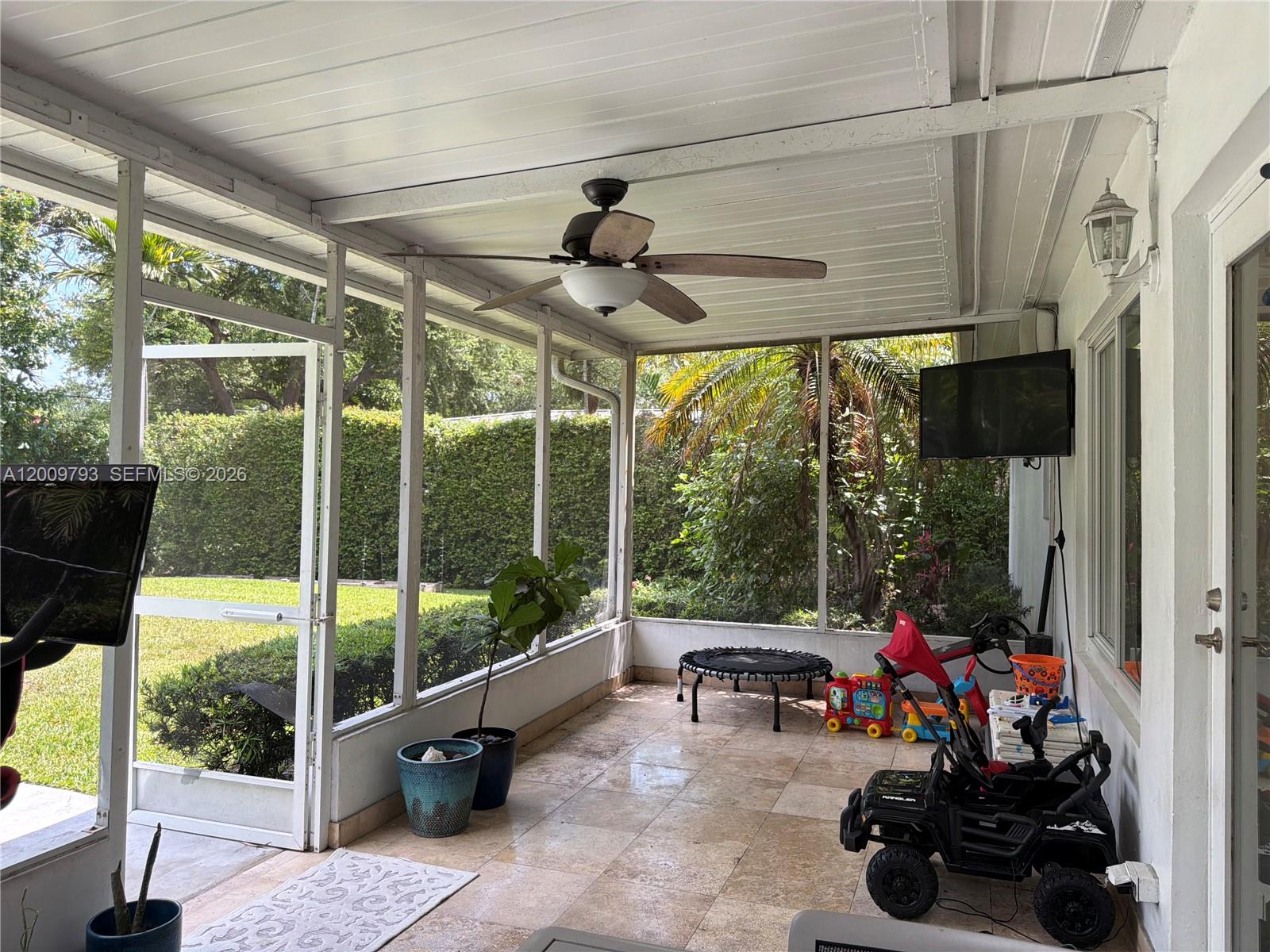 GRIFFING BISCAYNE PARK ES - Residential