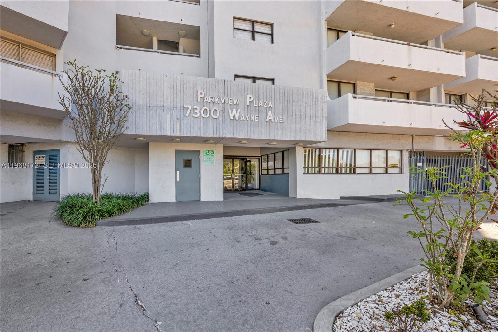 PARKVIEW PLAZA CONDO - Residential