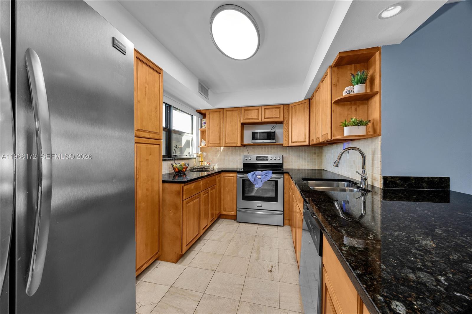PARKVIEW PLAZA CONDO - Residential