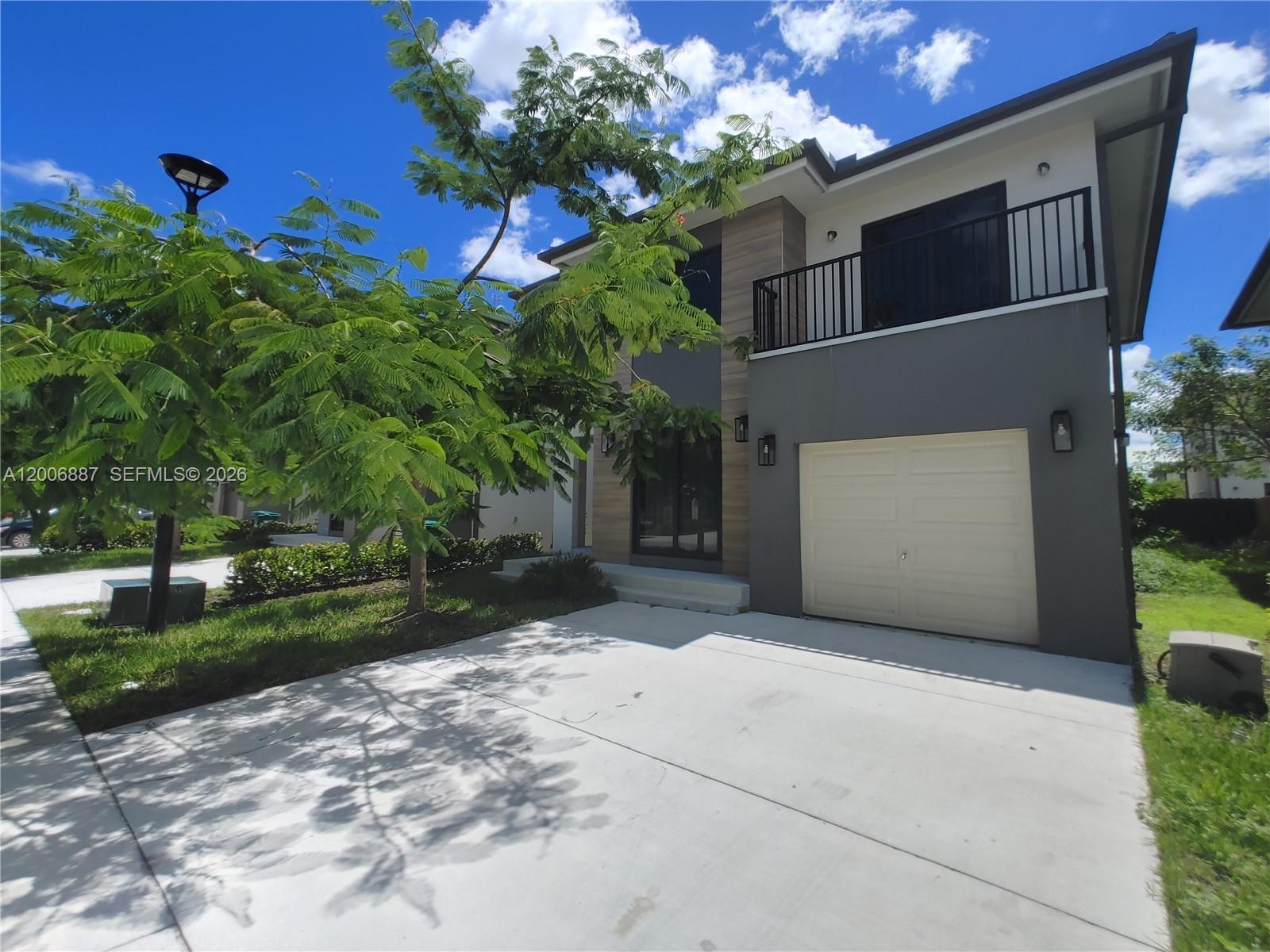 Amazing single family home designed by ONX Proprietary construction technology "advanced technology X+ Construction" delivering key building elements to create high-qualityconstruction built to last years longer than a traditional stick-built home. Centrally located in Redland area of Florida City, only 30 miles away from the Florida Keys and Miami City'sworld-class beaches and attractions. Great School District, Shopping, Dining, Entertainment and Professional Services with your reach. Design details include kitchens withmodern-chef style layout and eat-in counter, quartz counter-top, modern-styled soft touch cabinets, premium stainless steel appliances package, built-in pantry closet, undermountstainless-steel double bowl sink with dinner, flush panel cabinetry and much more!
