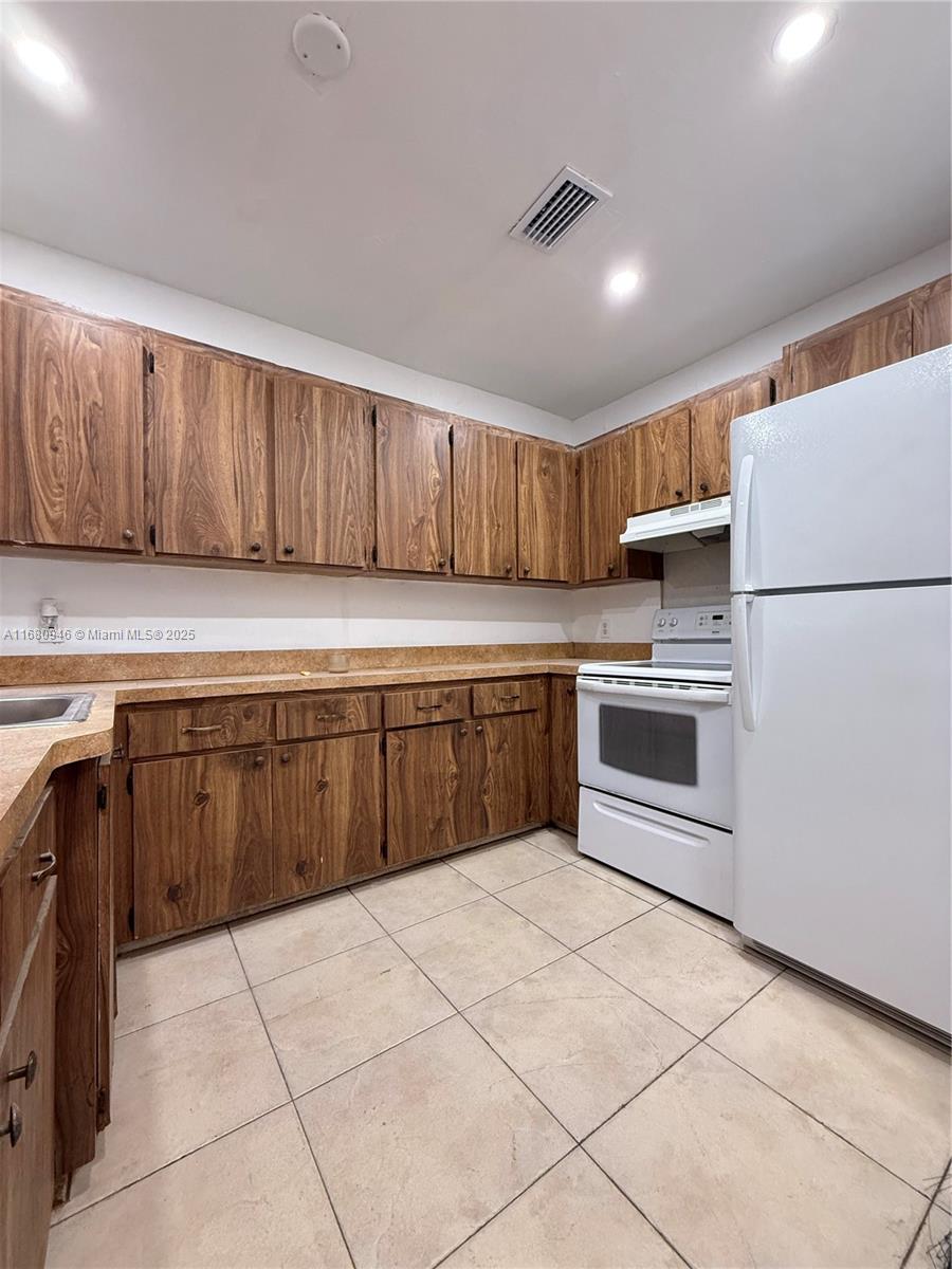 NORTHWOOD ADD - Residential Lease