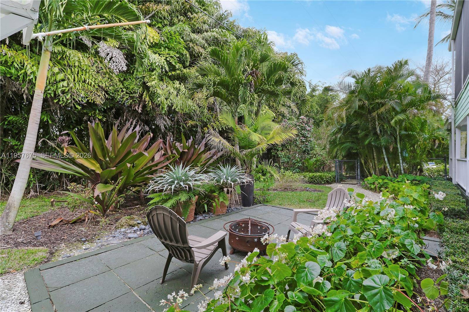 WOODMERE PINES - Residential