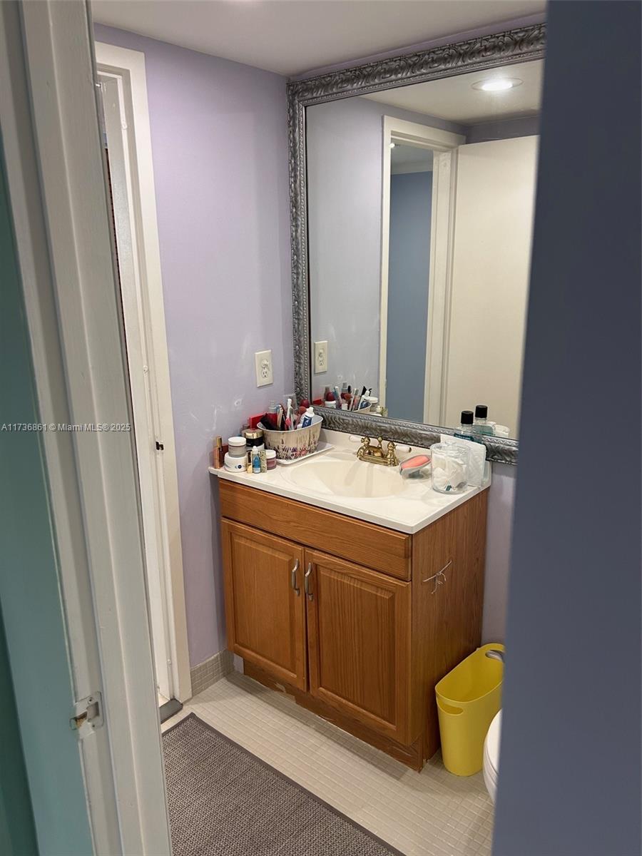 VECINO DEL MAR CONDO - Residential