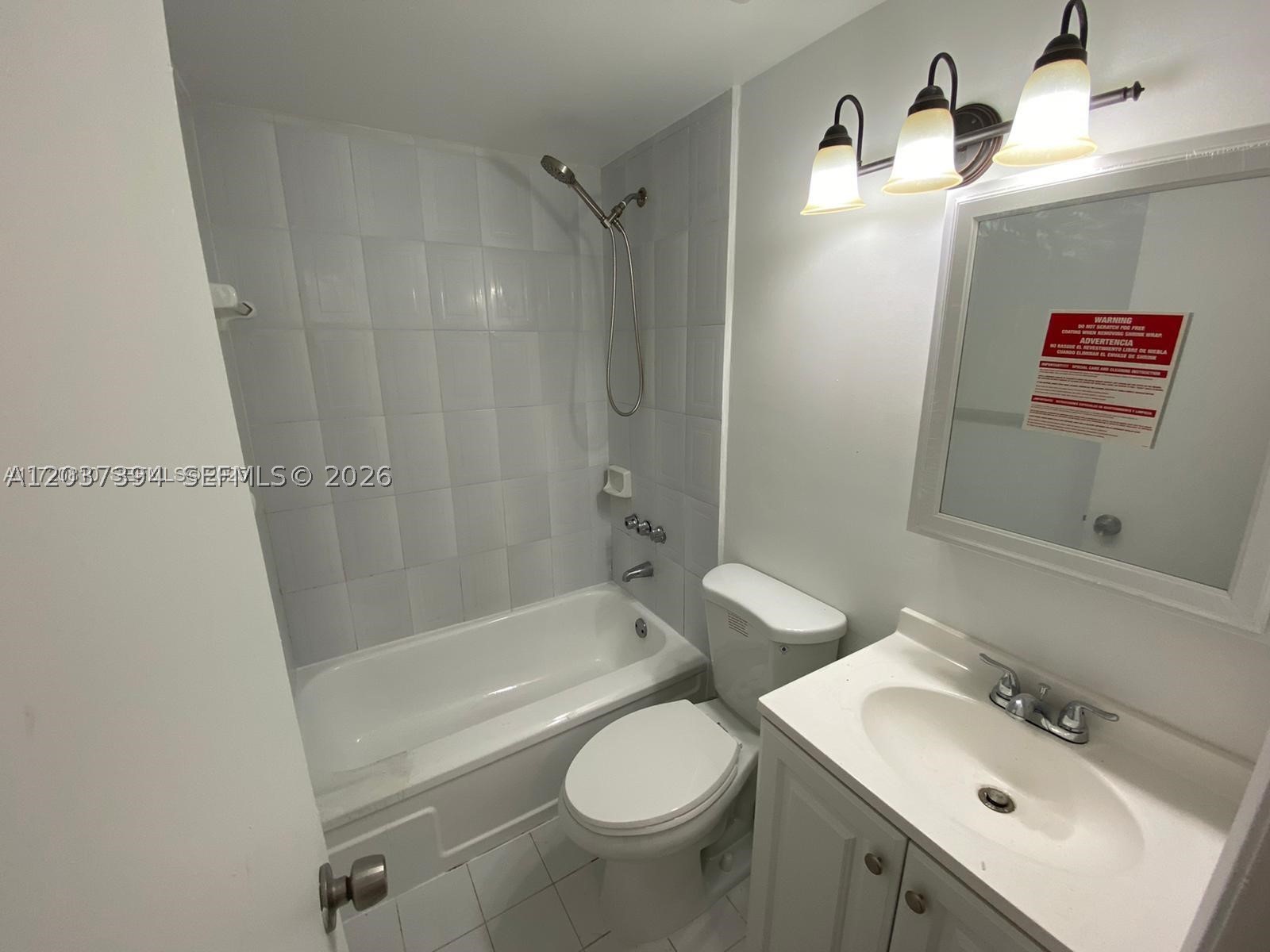 VILLAS UNIVERSITY SQUARE - Residential Lease