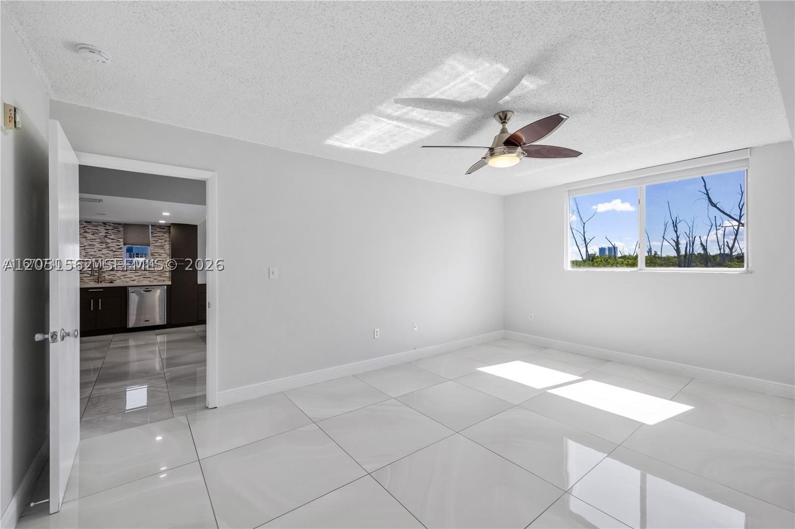 VISTA ON THE BAY CONDO - Residential