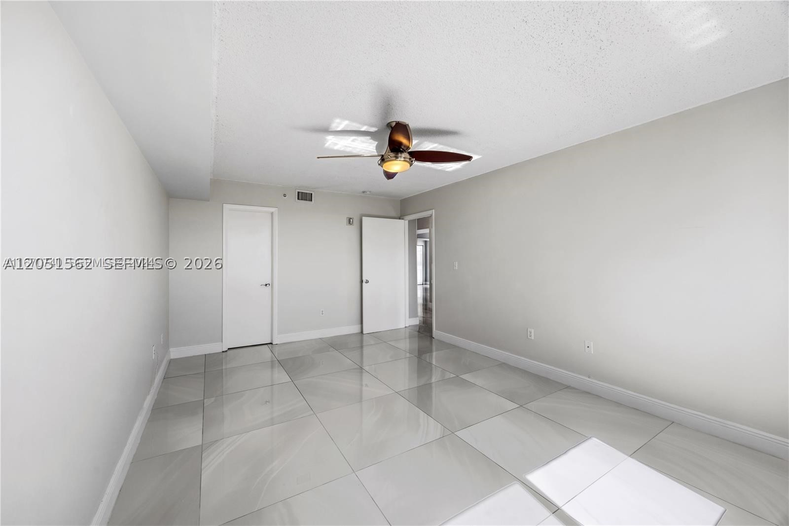 VISTA ON THE BAY CONDO - Residential