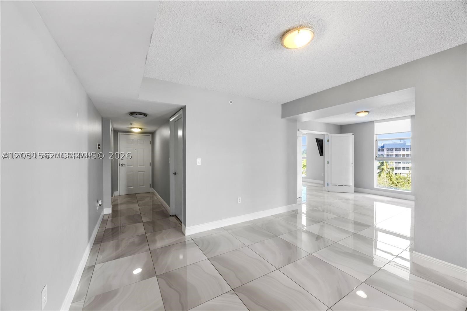 VISTA ON THE BAY CONDO - Residential