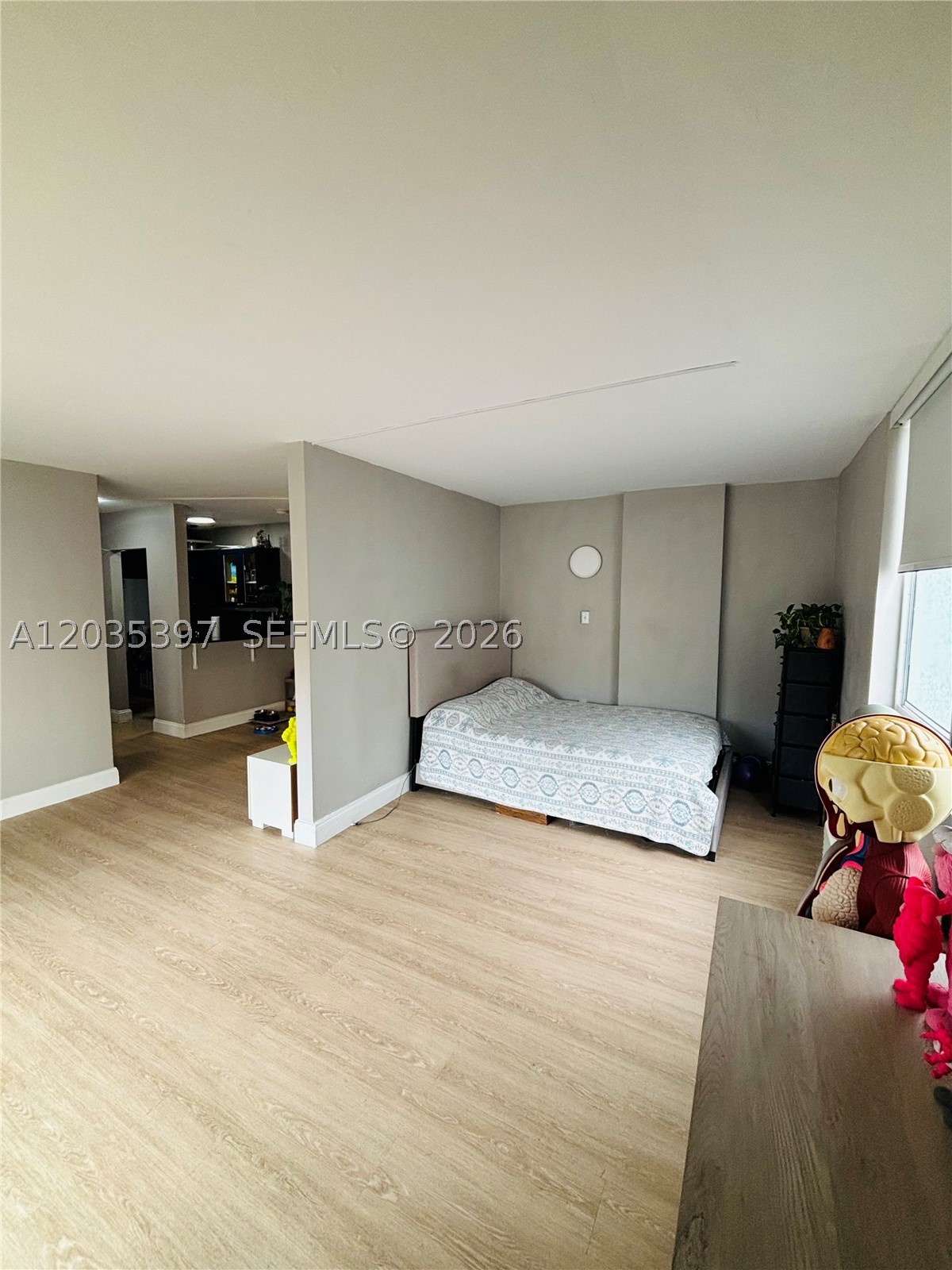 ISLANDER CONDO APTS - Residential