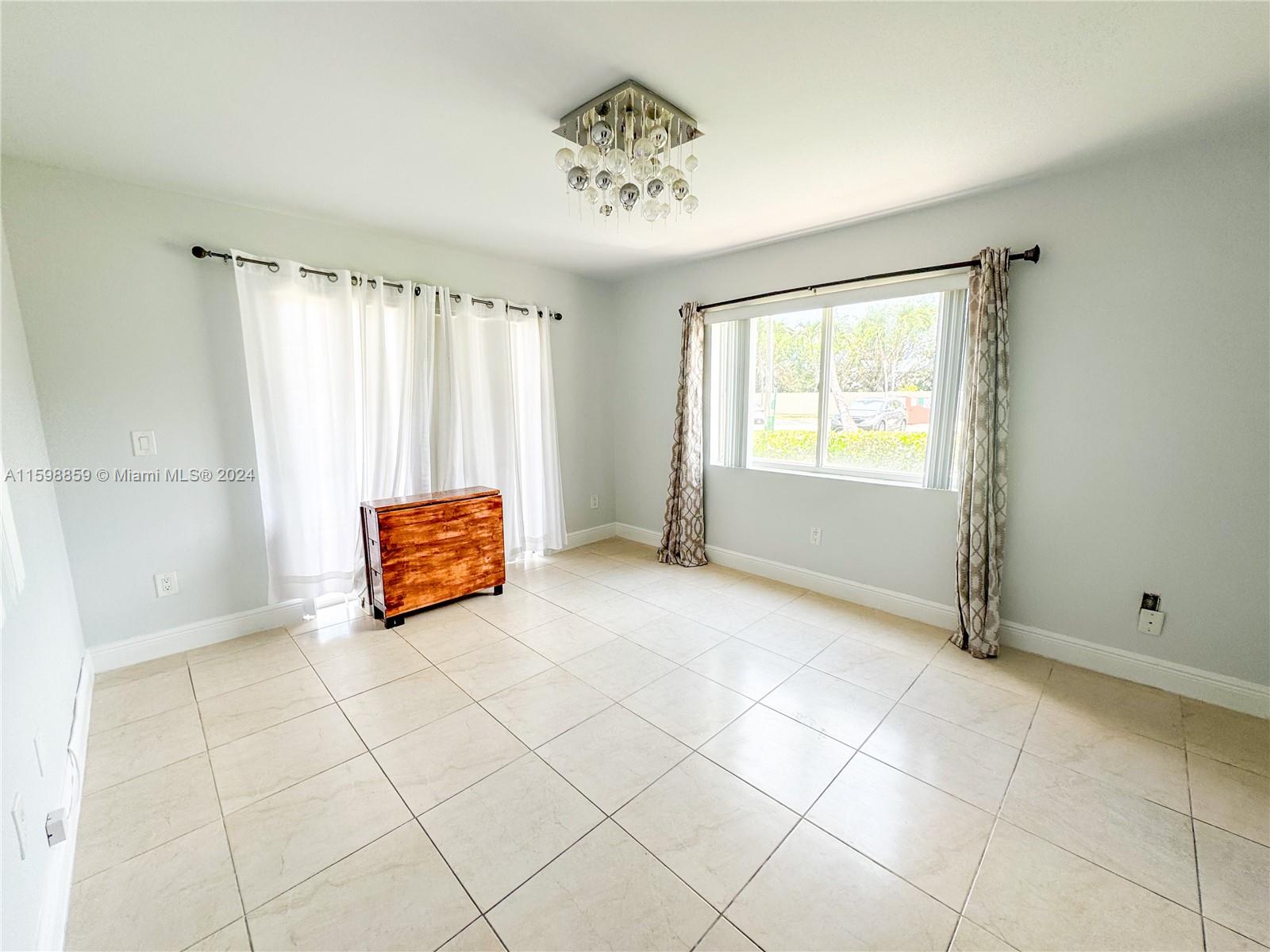VILLA RUSTICA I CONDO - Residential