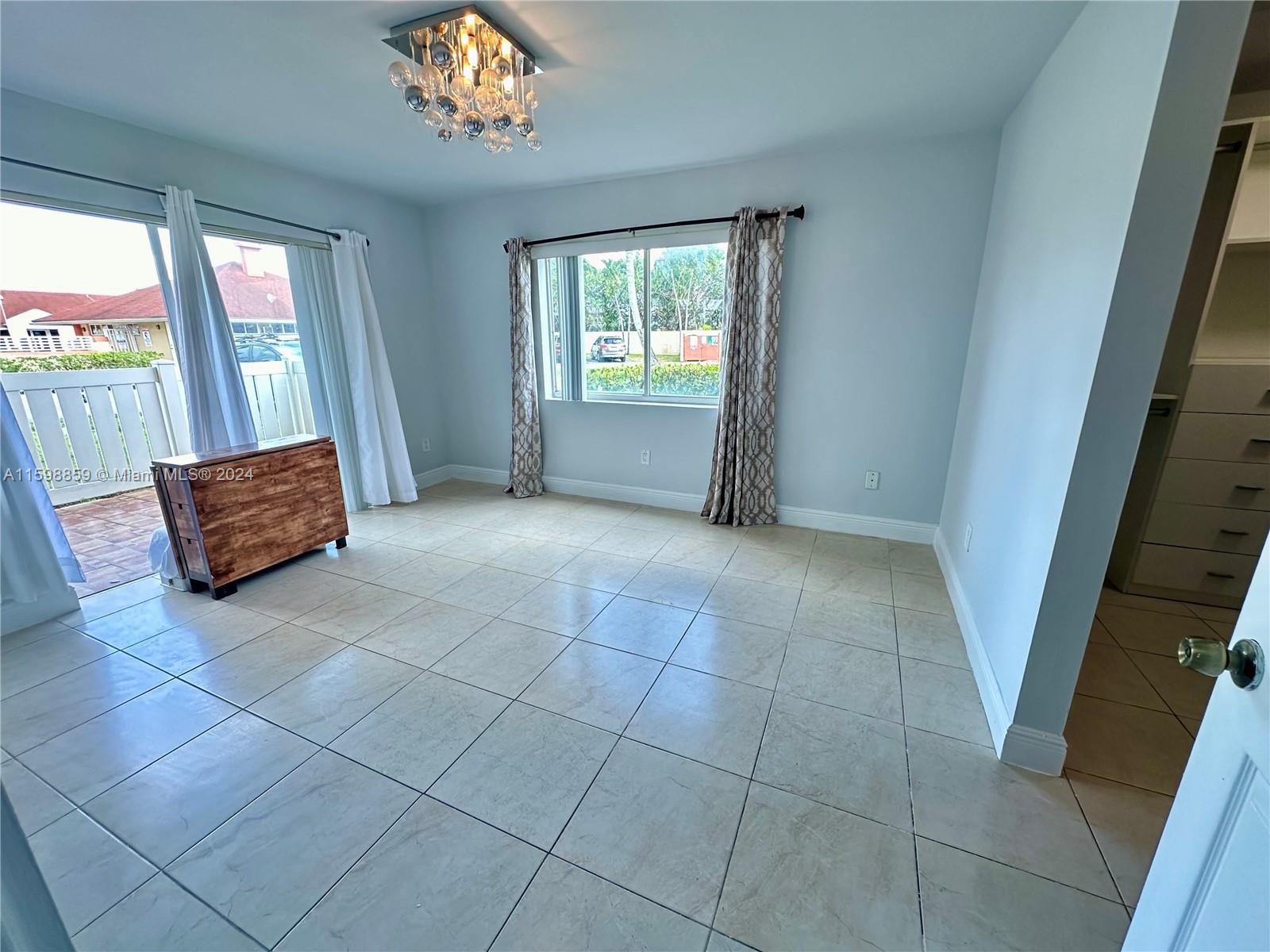 VILLA RUSTICA I CONDO - Residential