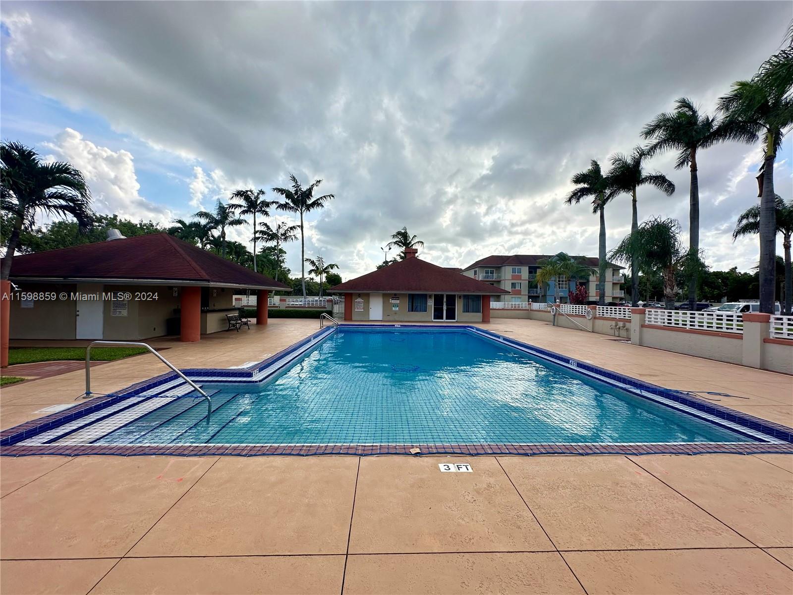 VILLA RUSTICA I CONDO - Residential
