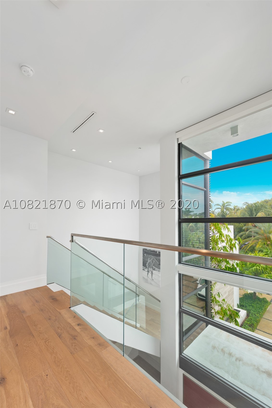 GOLDEN BEACH SEC E - Residential