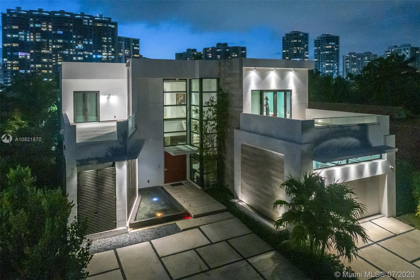 GOLDEN BEACH SEC E - Residential