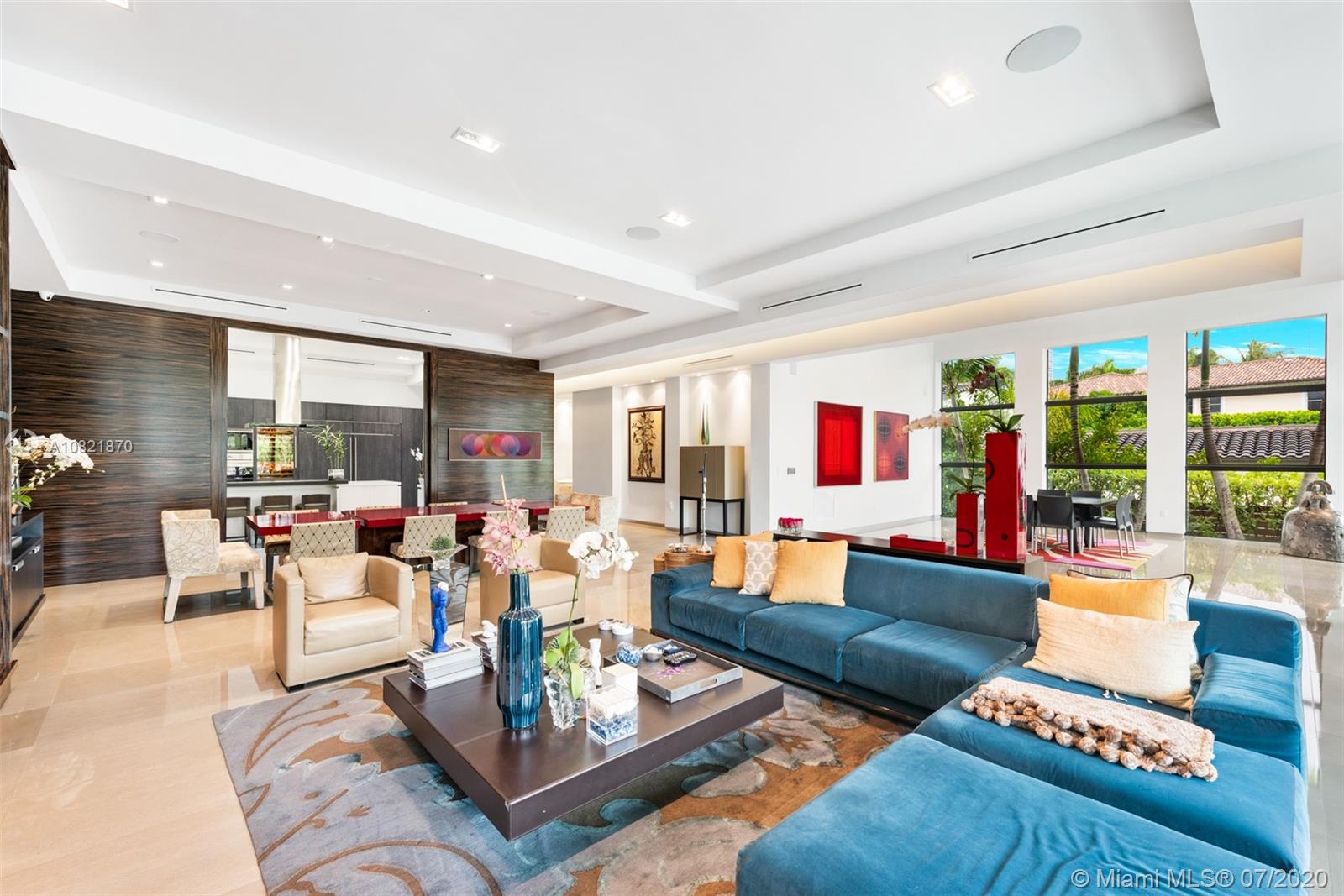 GOLDEN BEACH SEC E - Residential