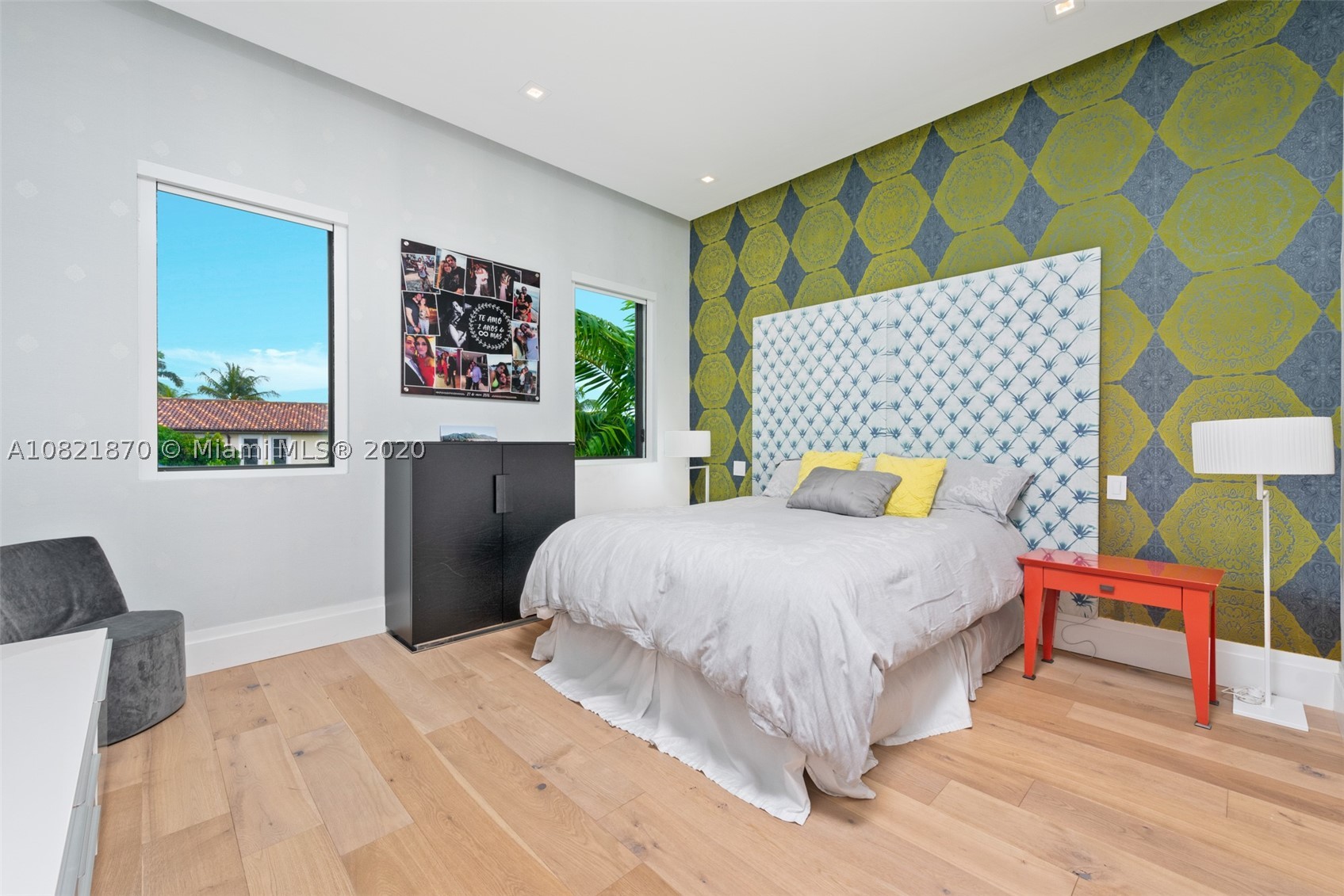GOLDEN BEACH SEC E - Residential