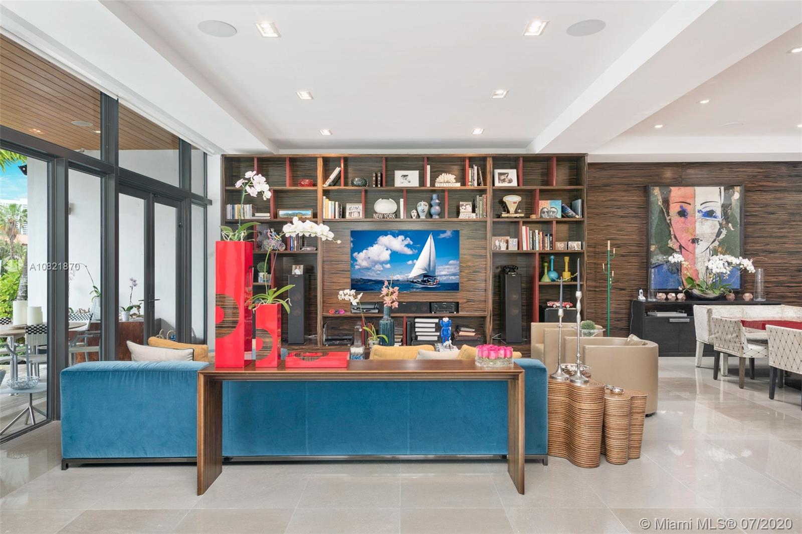 GOLDEN BEACH SEC E - Residential