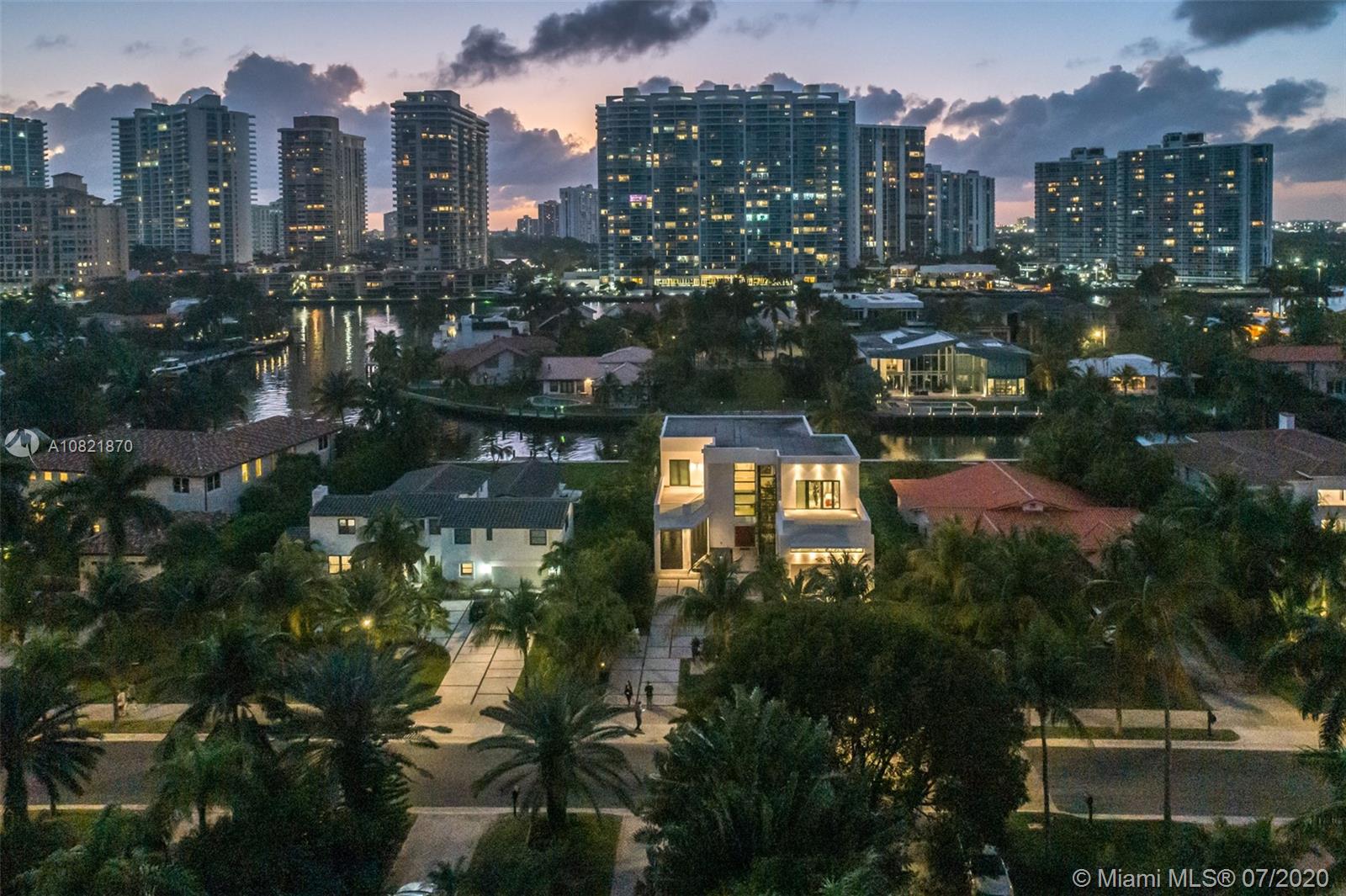 GOLDEN BEACH SEC E - Residential