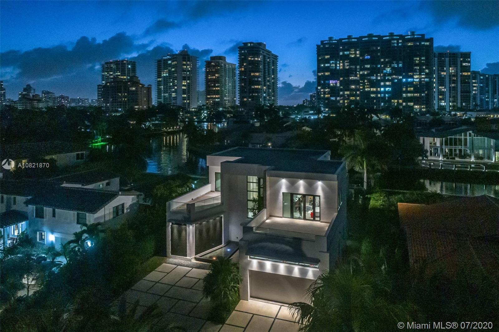 GOLDEN BEACH SEC E - Residential