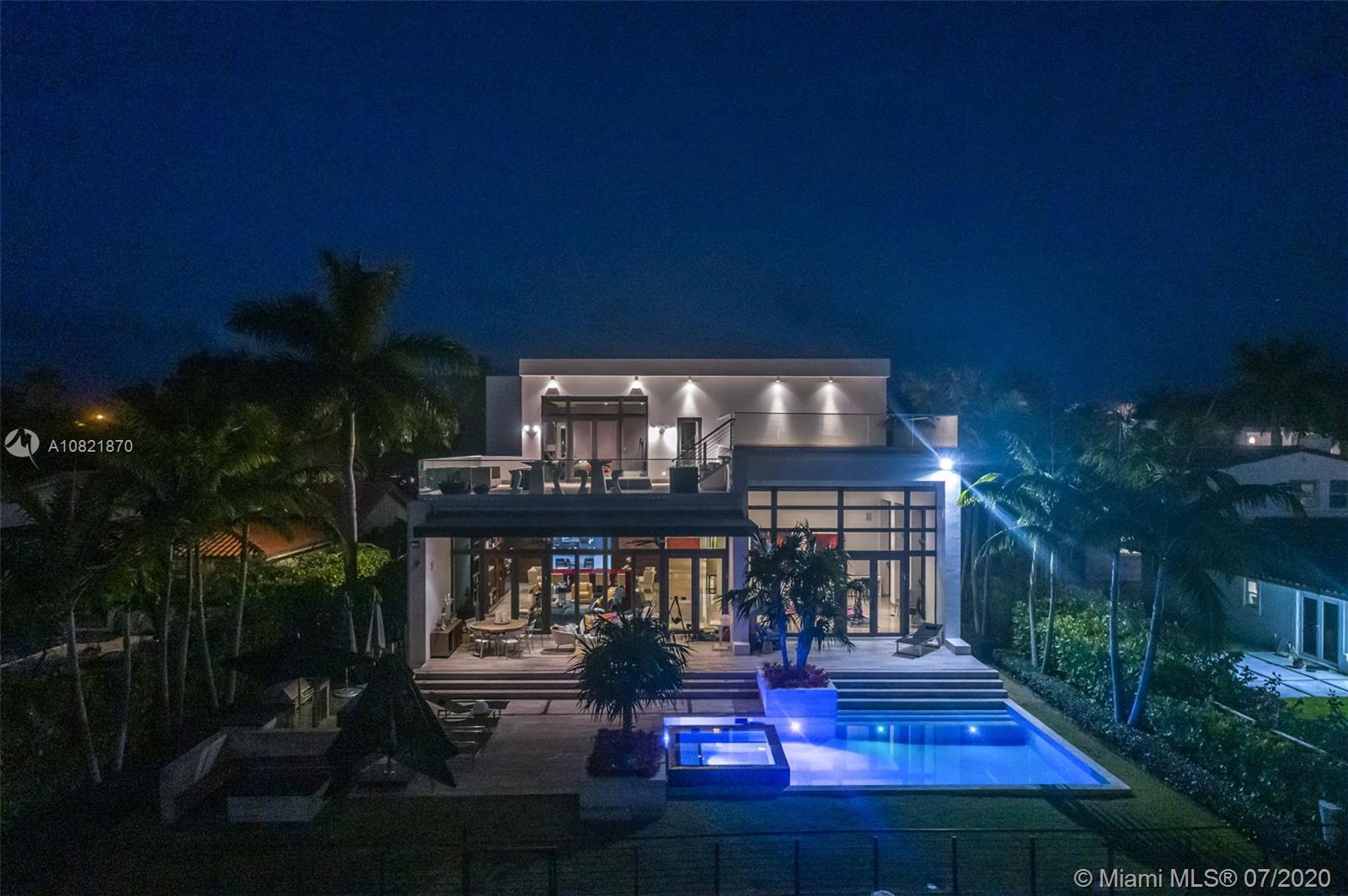 GOLDEN BEACH SEC E - Residential