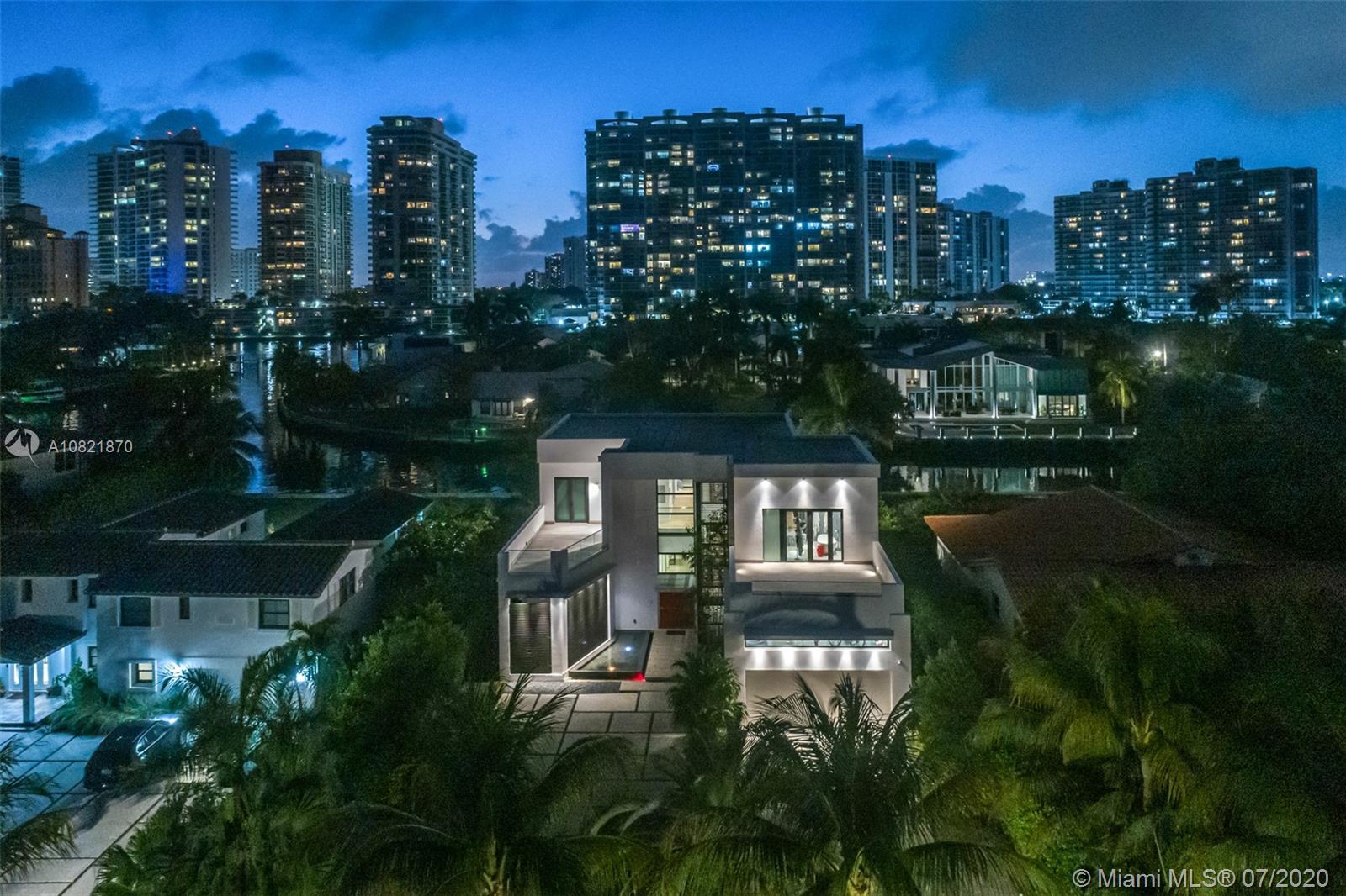 GOLDEN BEACH SEC E - Residential