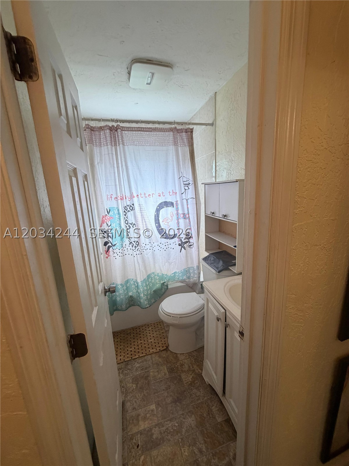 CARMEN LAURA SUBDIVISION - Residential