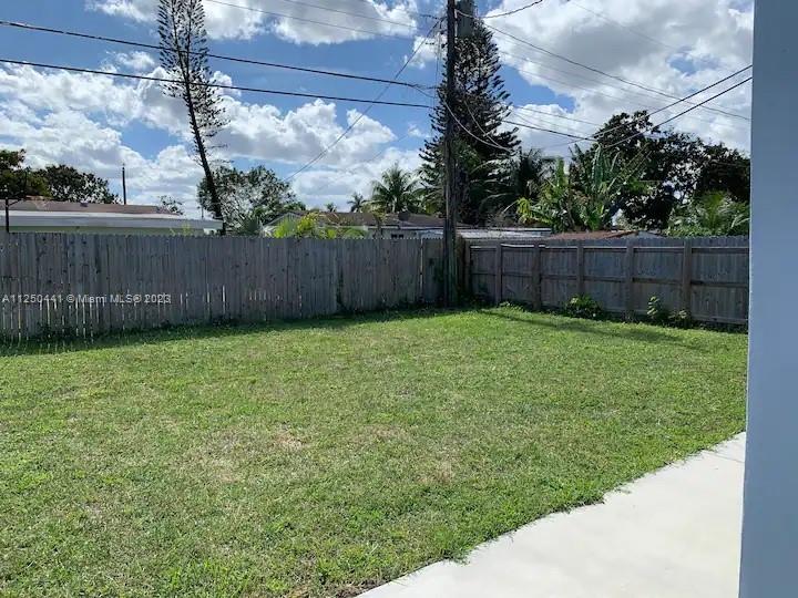 LAKE FOREST SEC 2 - Residential Lease