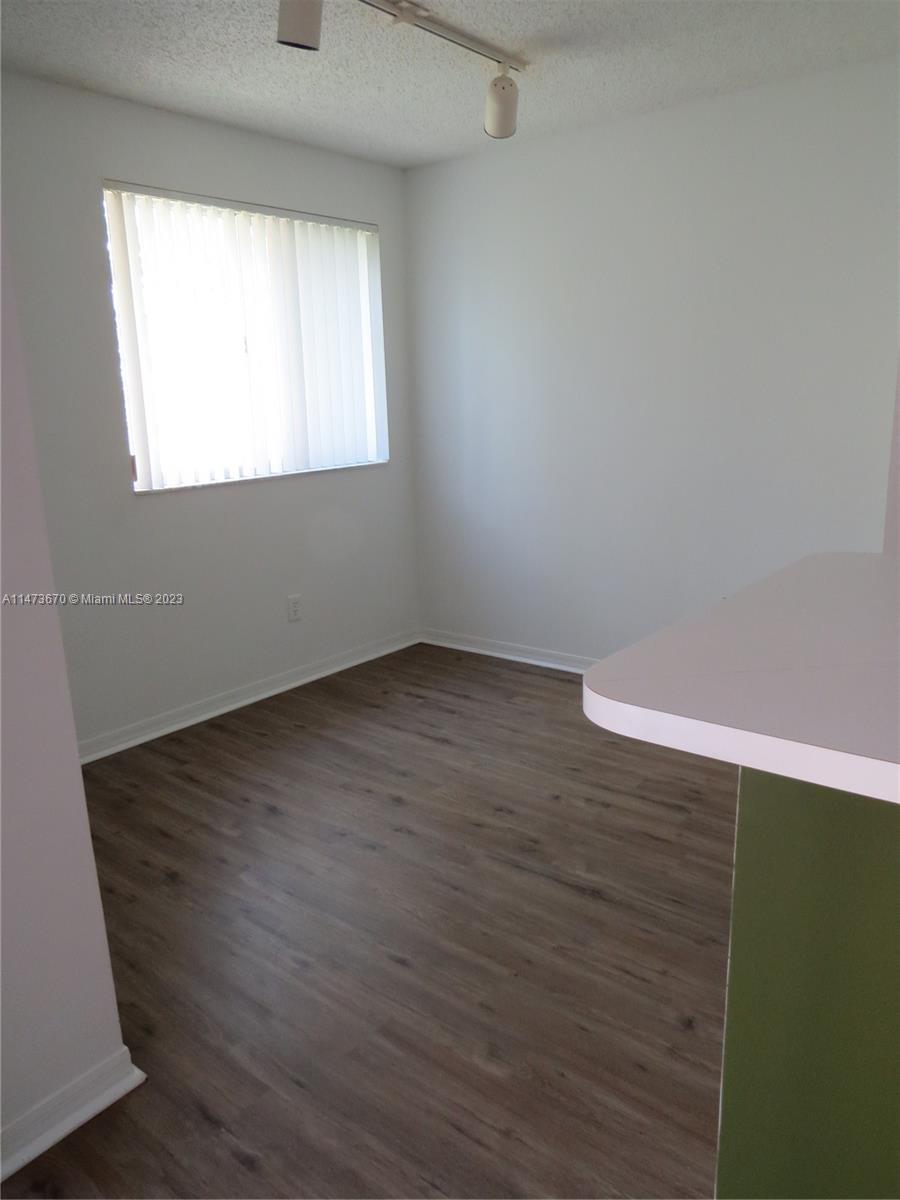 Royal grand Condominium - Residential Lease