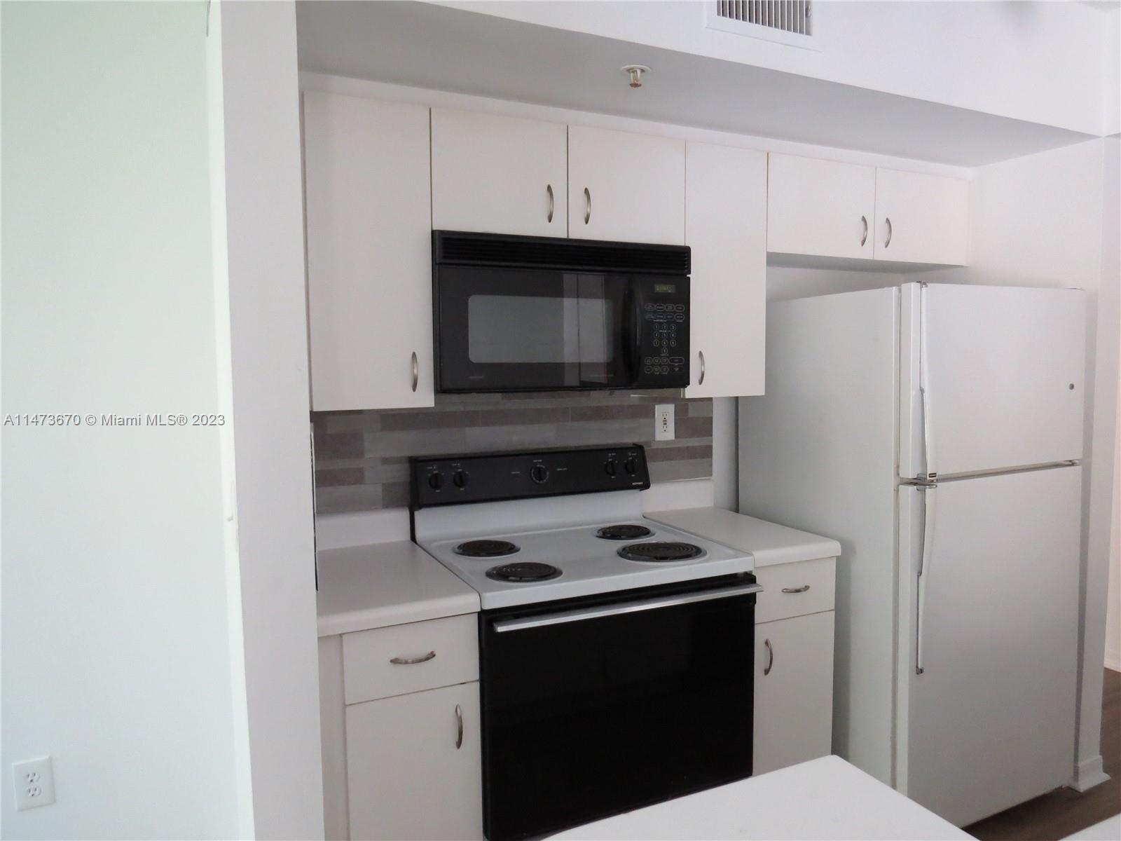 Royal grand Condominium - Residential Lease