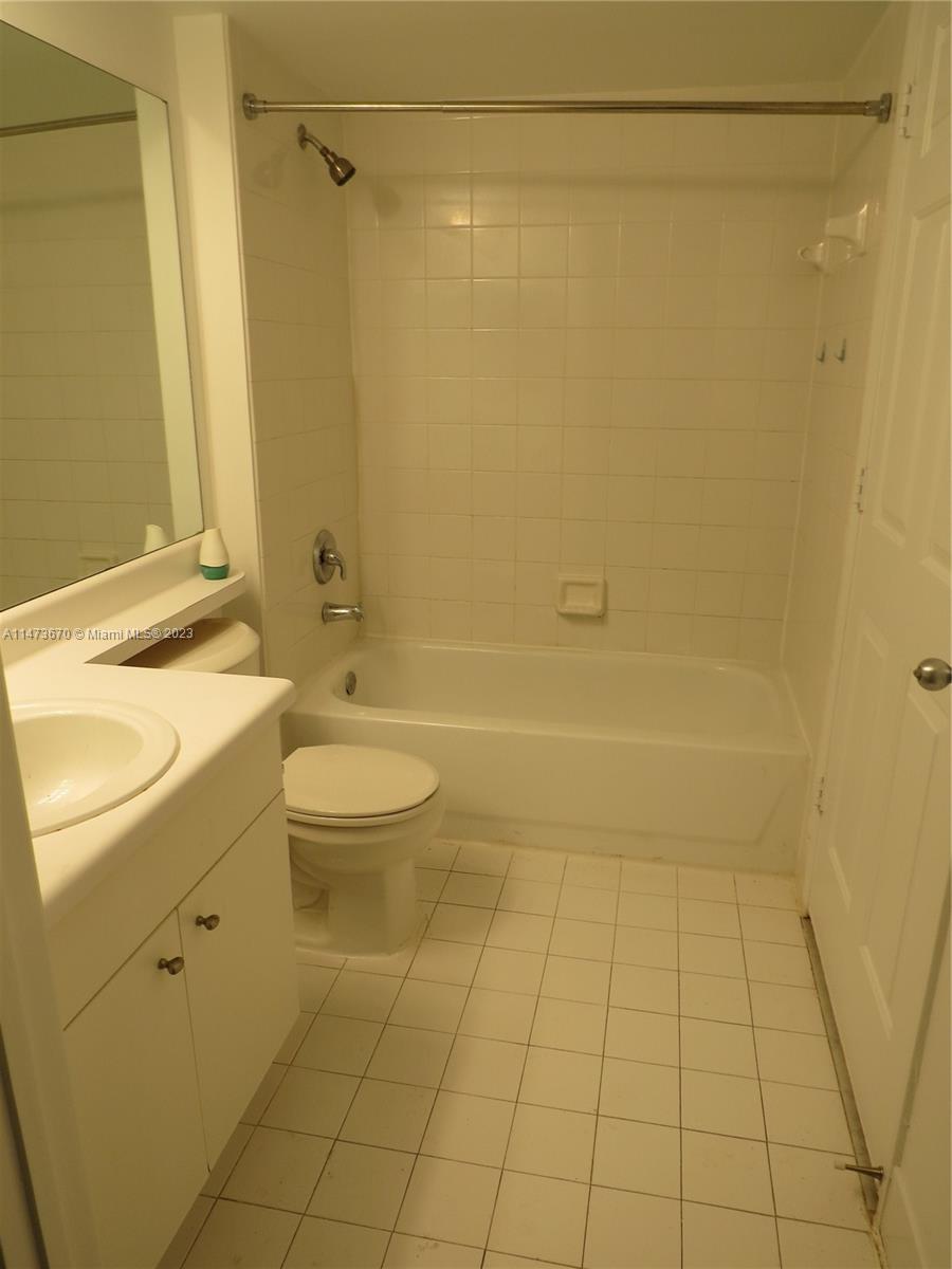 Royal grand Condominium - Residential Lease