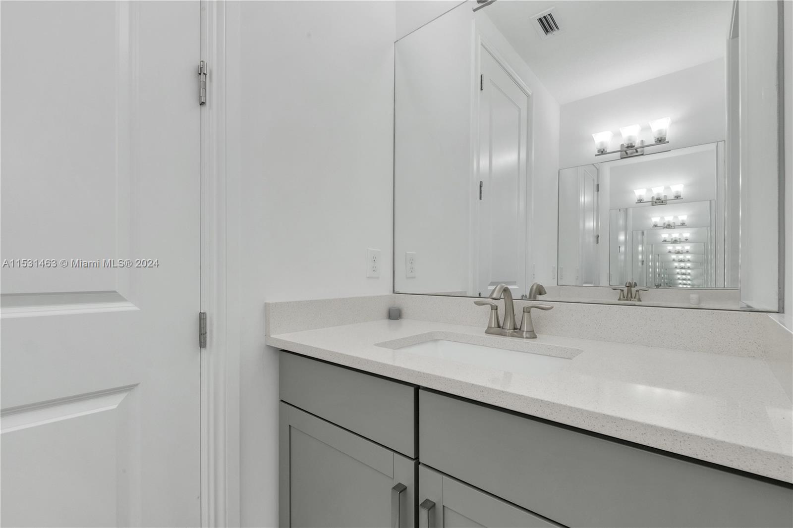 PALM MEADOWS ESTATES - Residential