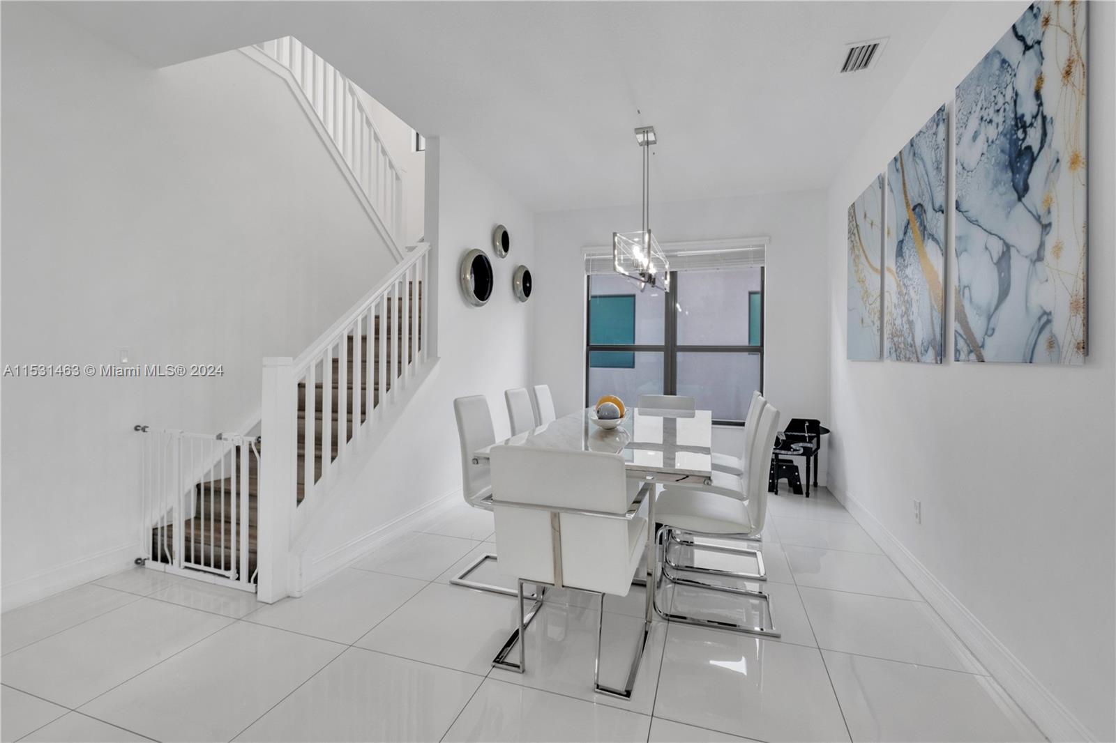 PALM MEADOWS ESTATES - Residential