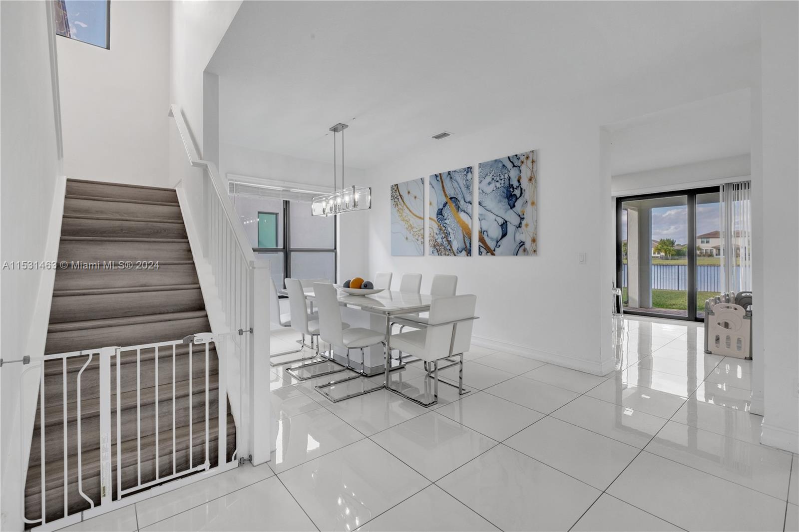 PALM MEADOWS ESTATES - Residential
