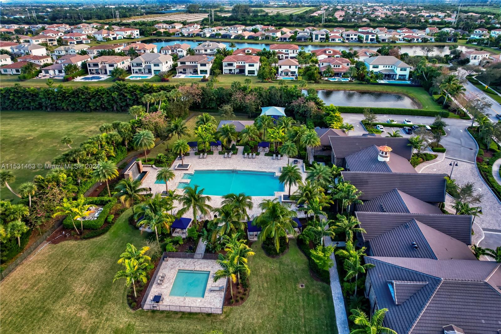 PALM MEADOWS ESTATES - Residential