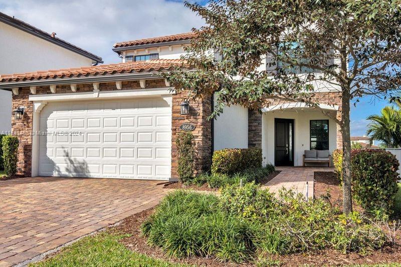 PALM MEADOWS ESTATES - Residential