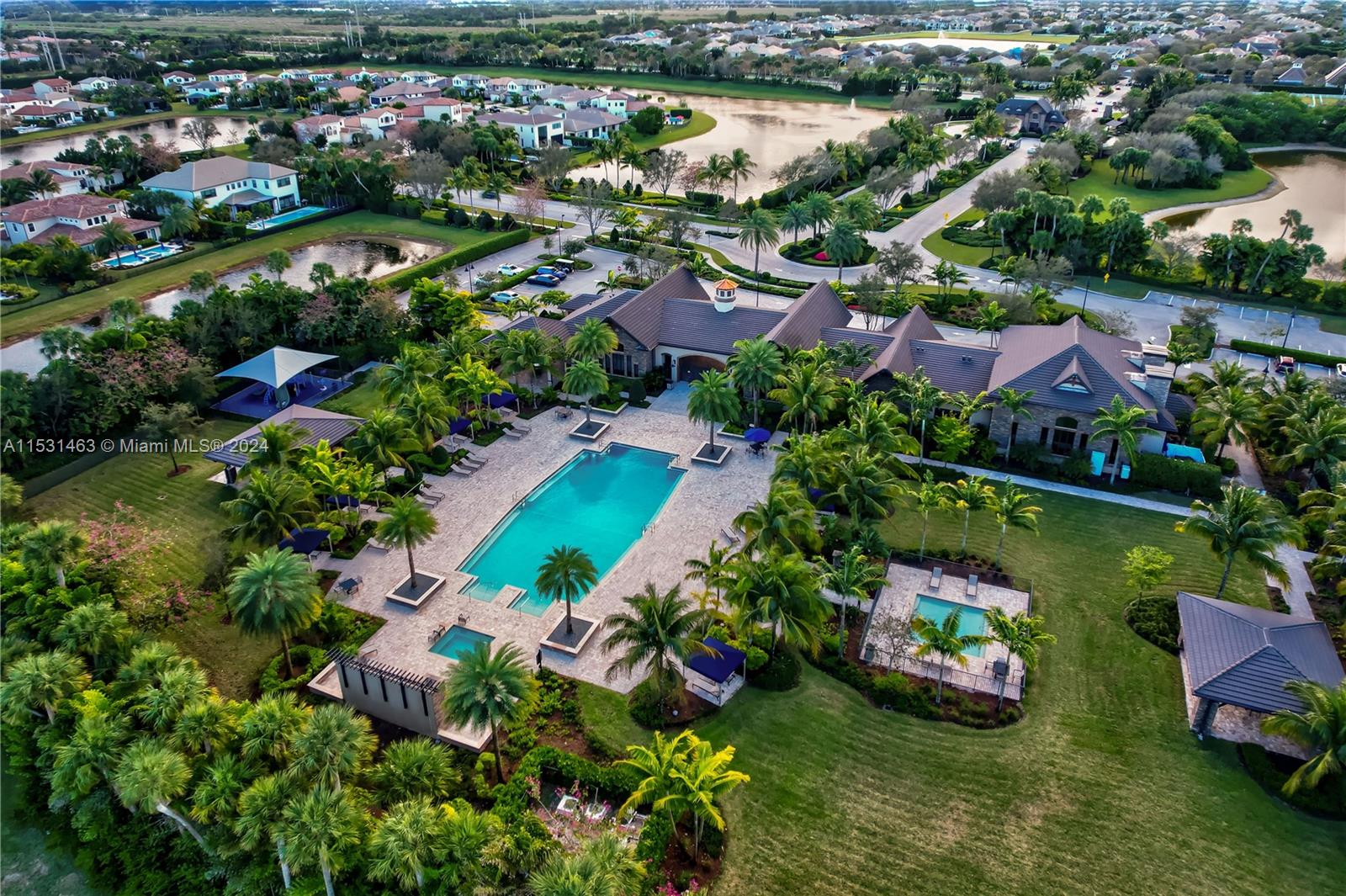 PALM MEADOWS ESTATES - Residential