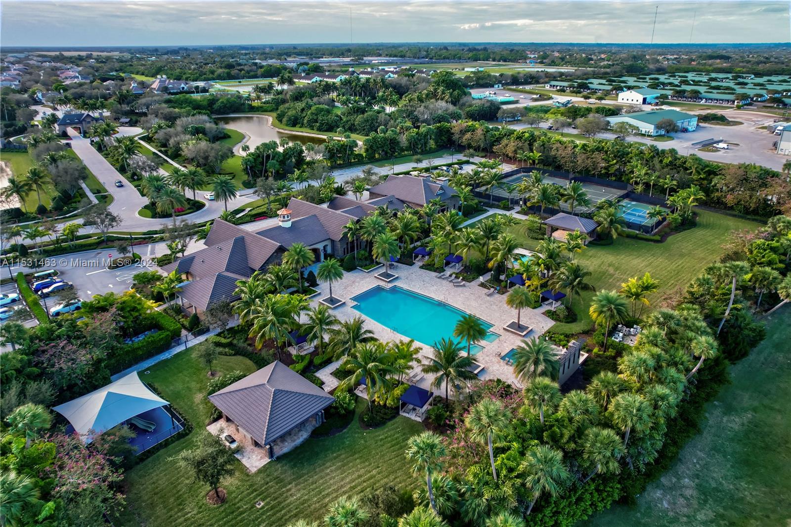 PALM MEADOWS ESTATES - Residential