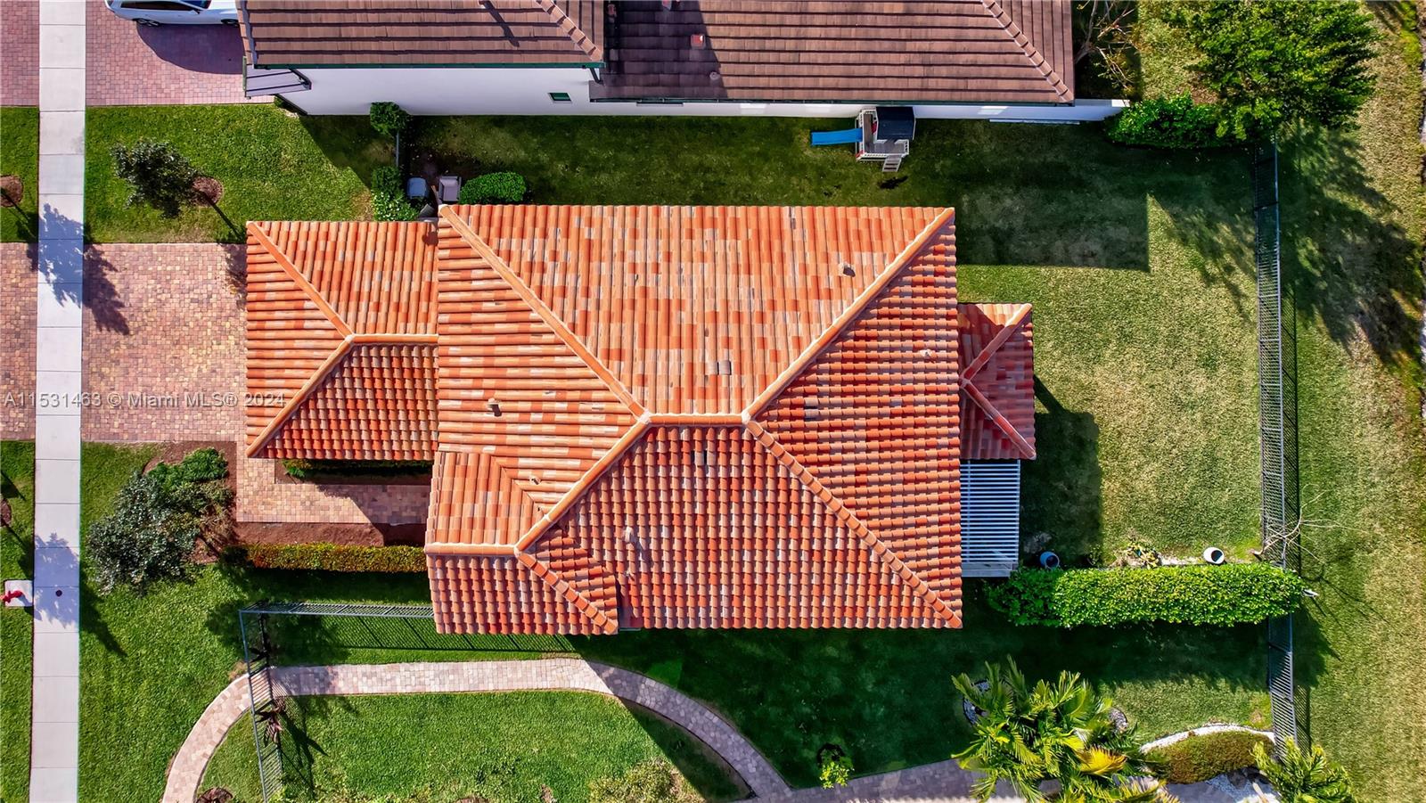 PALM MEADOWS ESTATES - Residential