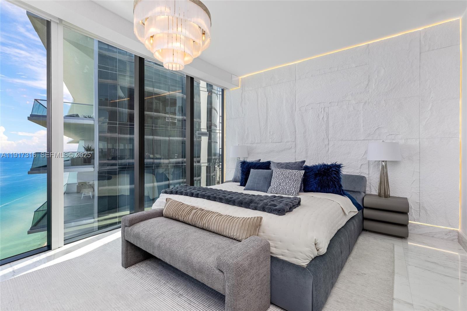 18555 COLLINS AVENUE COND - Residential