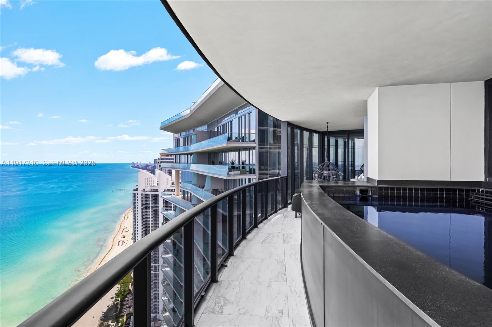18555 COLLINS AVENUE COND - Residential