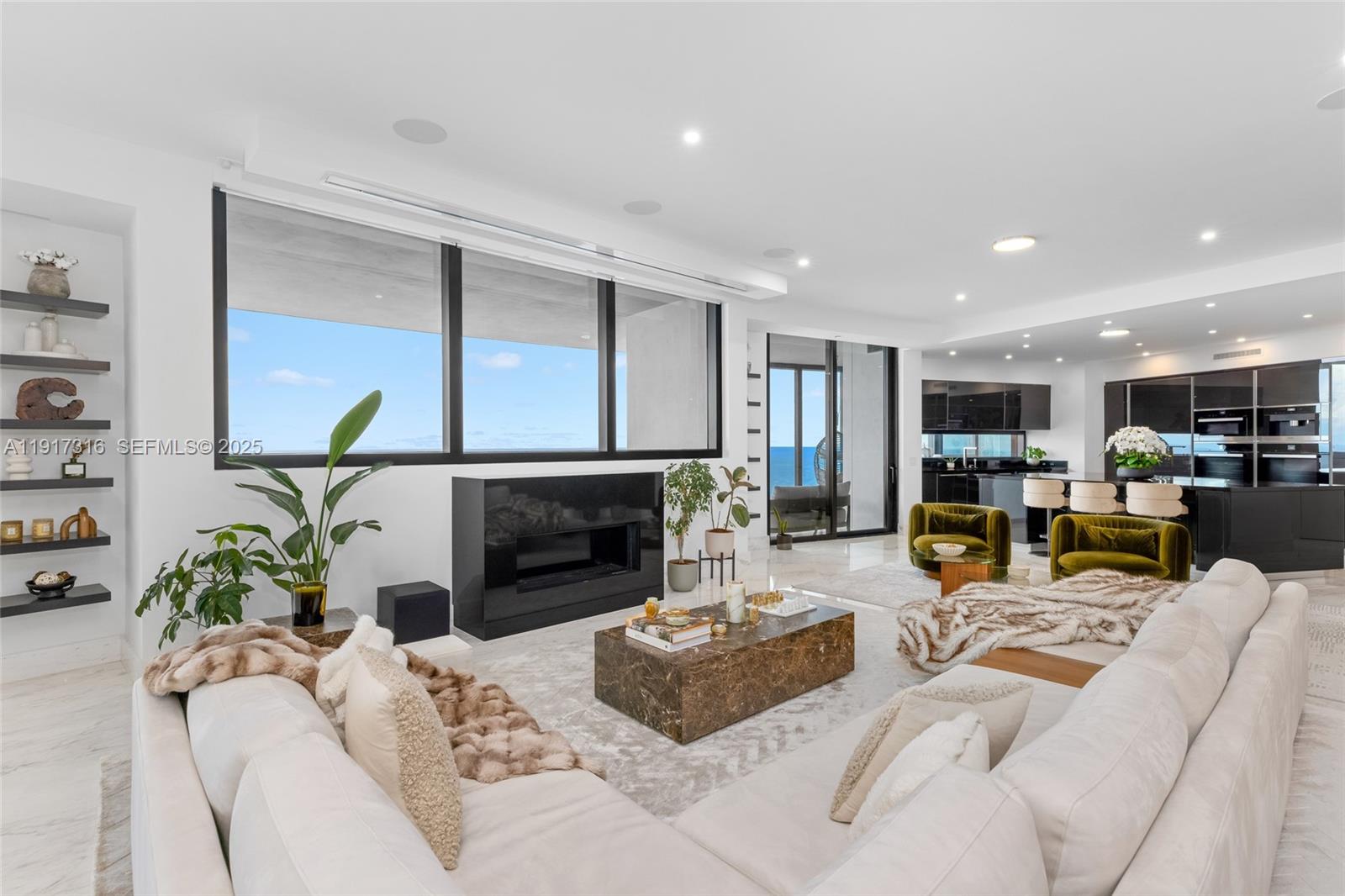 18555 COLLINS AVENUE COND - Residential