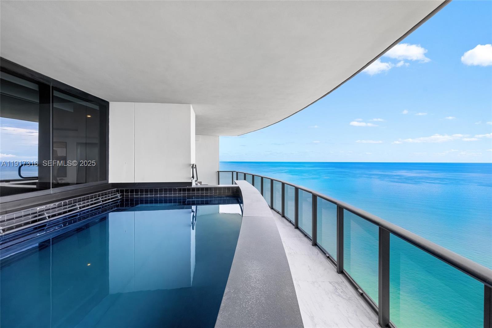 18555 COLLINS AVENUE COND - Residential