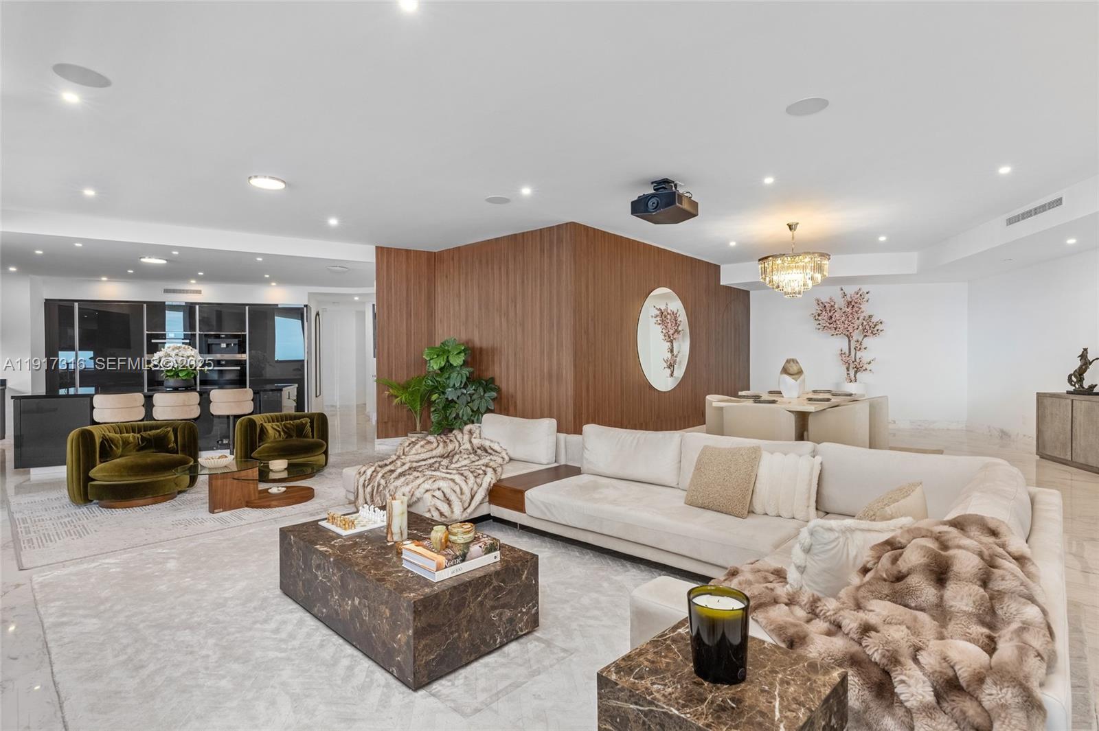 18555 COLLINS AVENUE COND - Residential