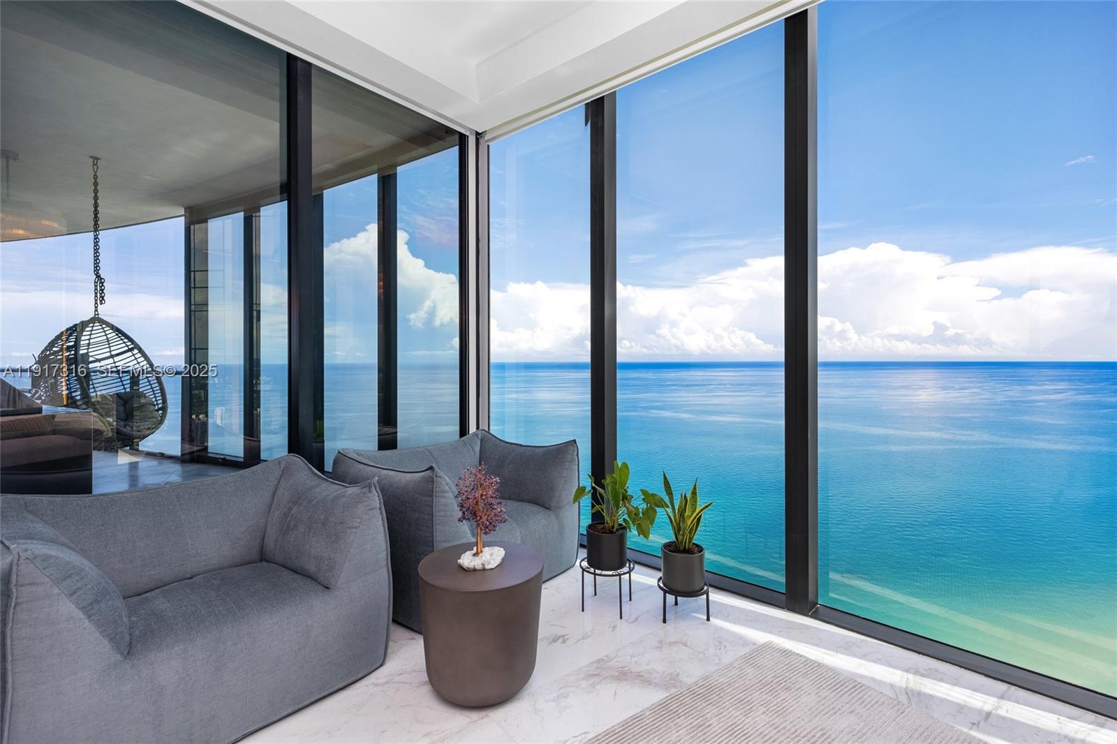 18555 COLLINS AVENUE COND - Residential